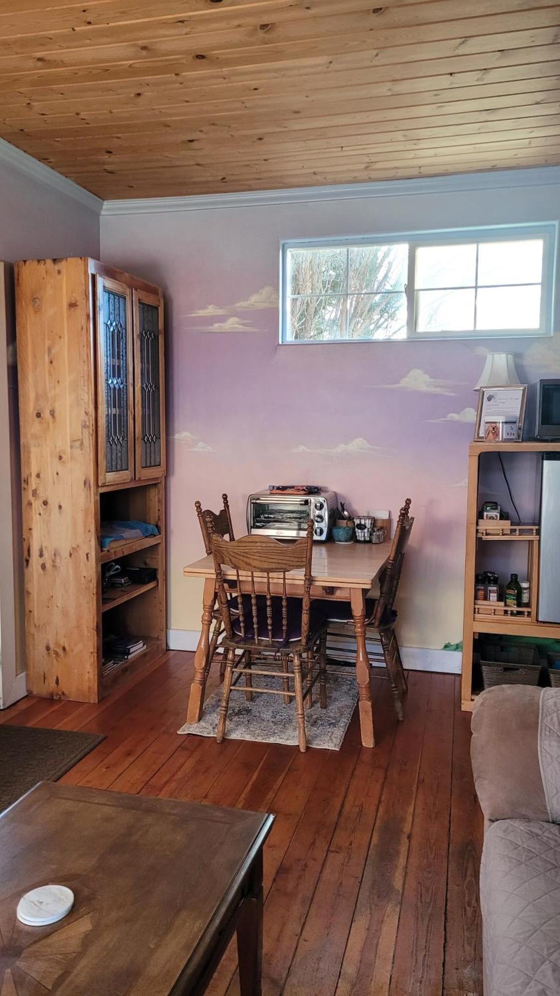 Angel Cottage With A Sauna Or The Cozy With A Jacuzzi Tub, Both Are Studios With A View Of Mount Shasta Ruang foto